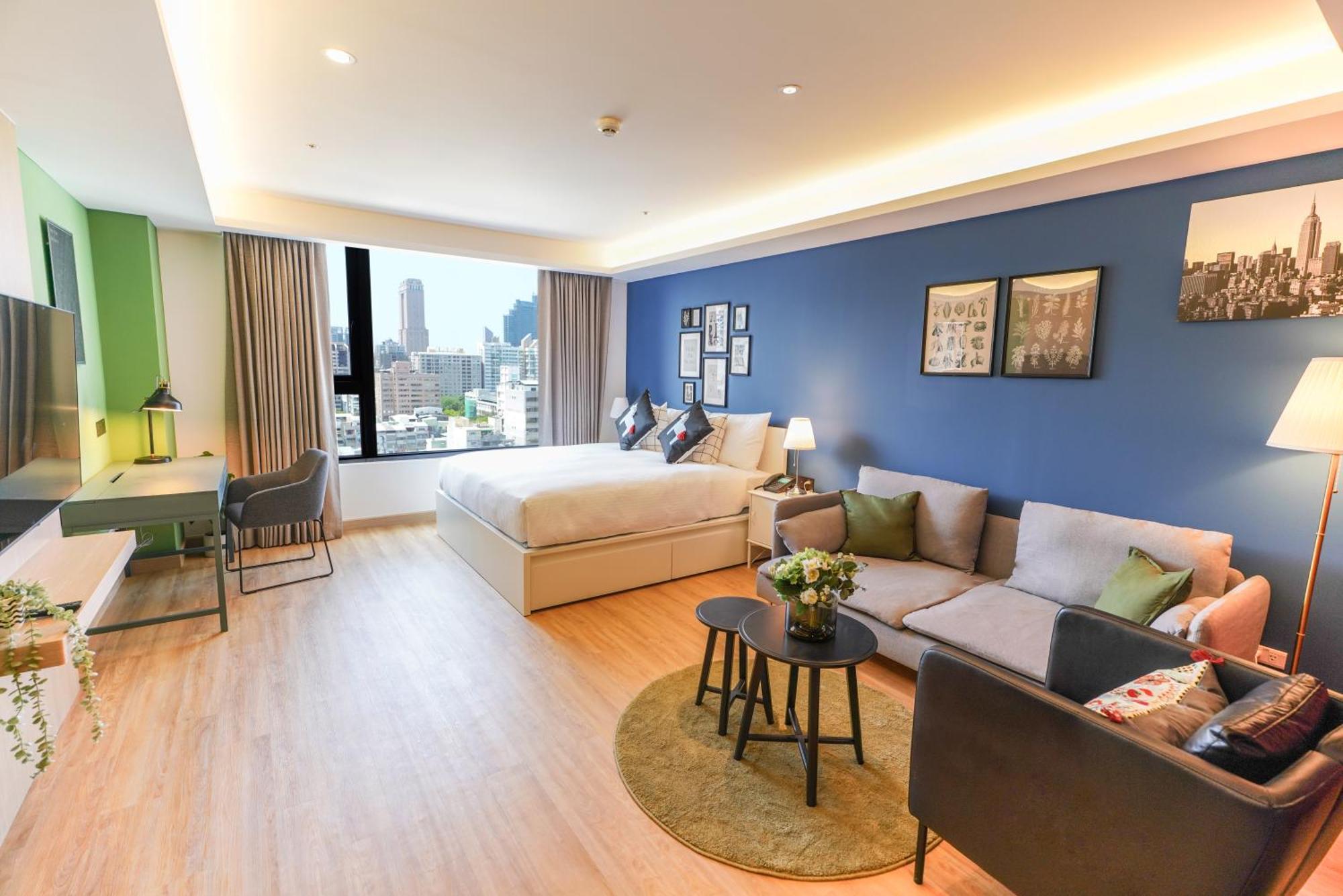 Fullon Poshtel - Kaohsiung Hotel Bagian luar foto