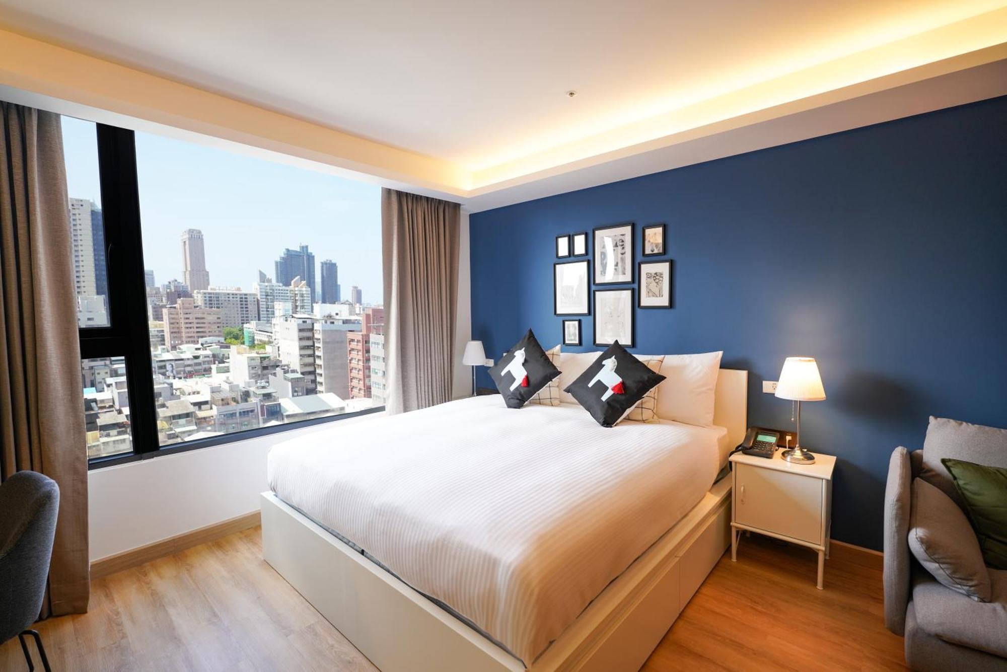 Fullon Poshtel - Kaohsiung Hotel Bagian luar foto