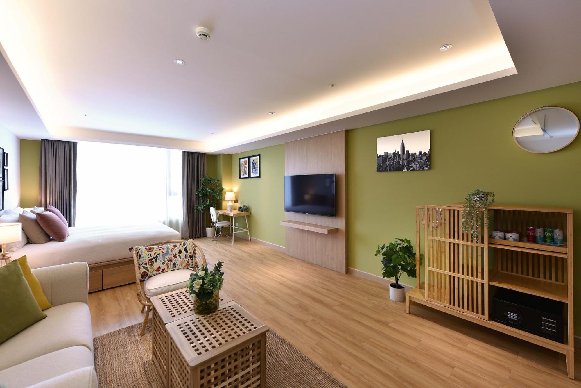 Fullon Poshtel - Kaohsiung Hotel Bagian luar foto